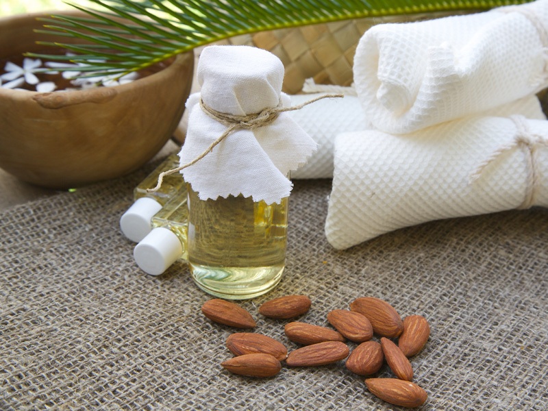 How to Use Almond Oil for Hair Growth and Thickness
