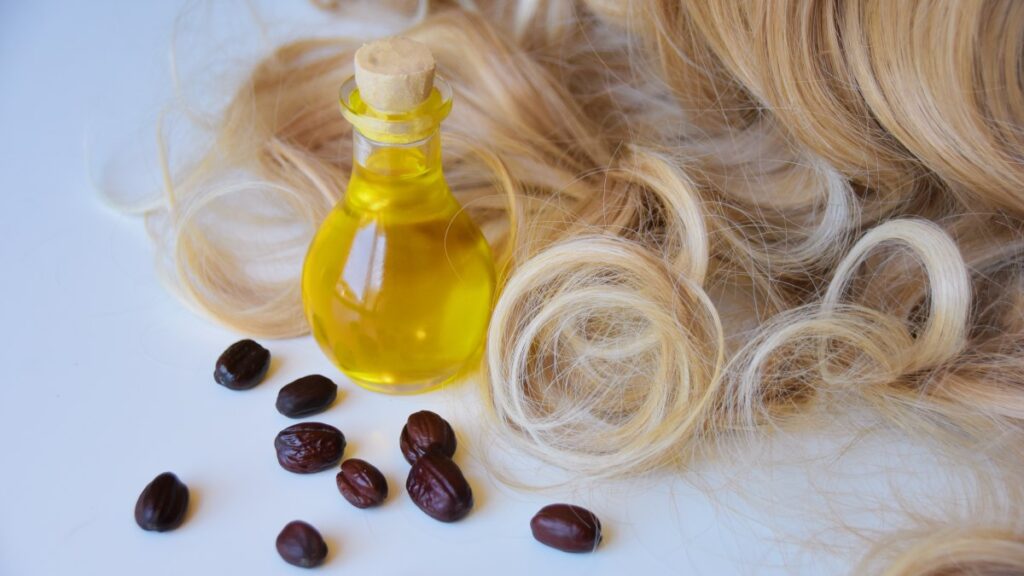 What does Jojoba Oil do for Your Hair?