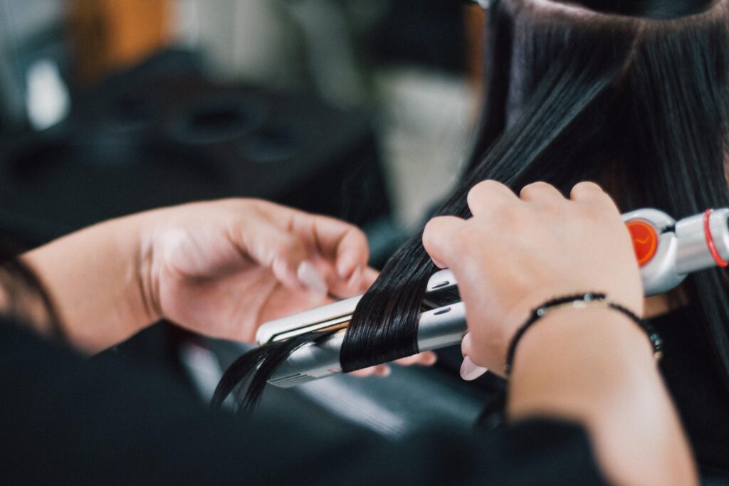 What Oil Protects Hair from Heat?