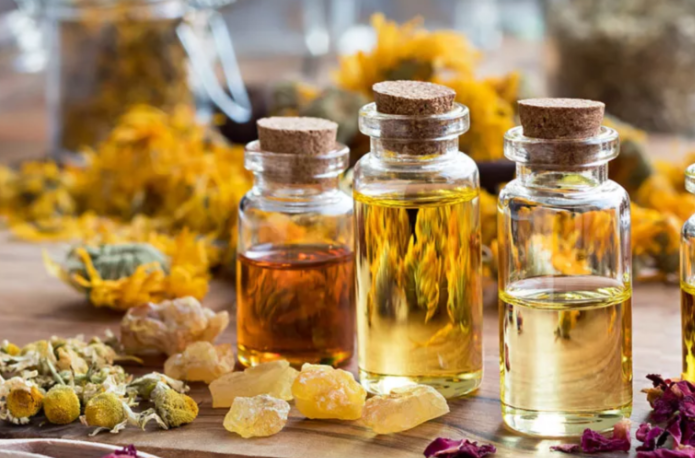 Which Essential Oil is Good for Dry Hair
